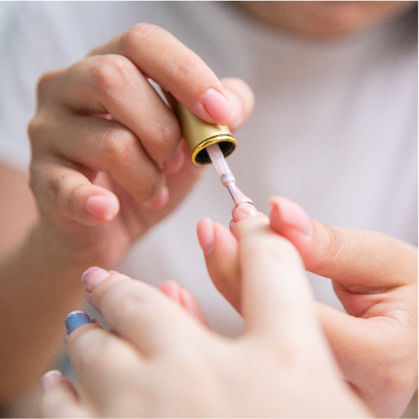 UME-NAILS-&-SPA-85340-1-02